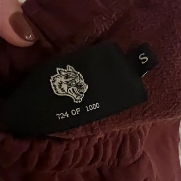 Darc Sport Wolves Women’s Burgundy Joggers Size Small - Picture 5 of 7